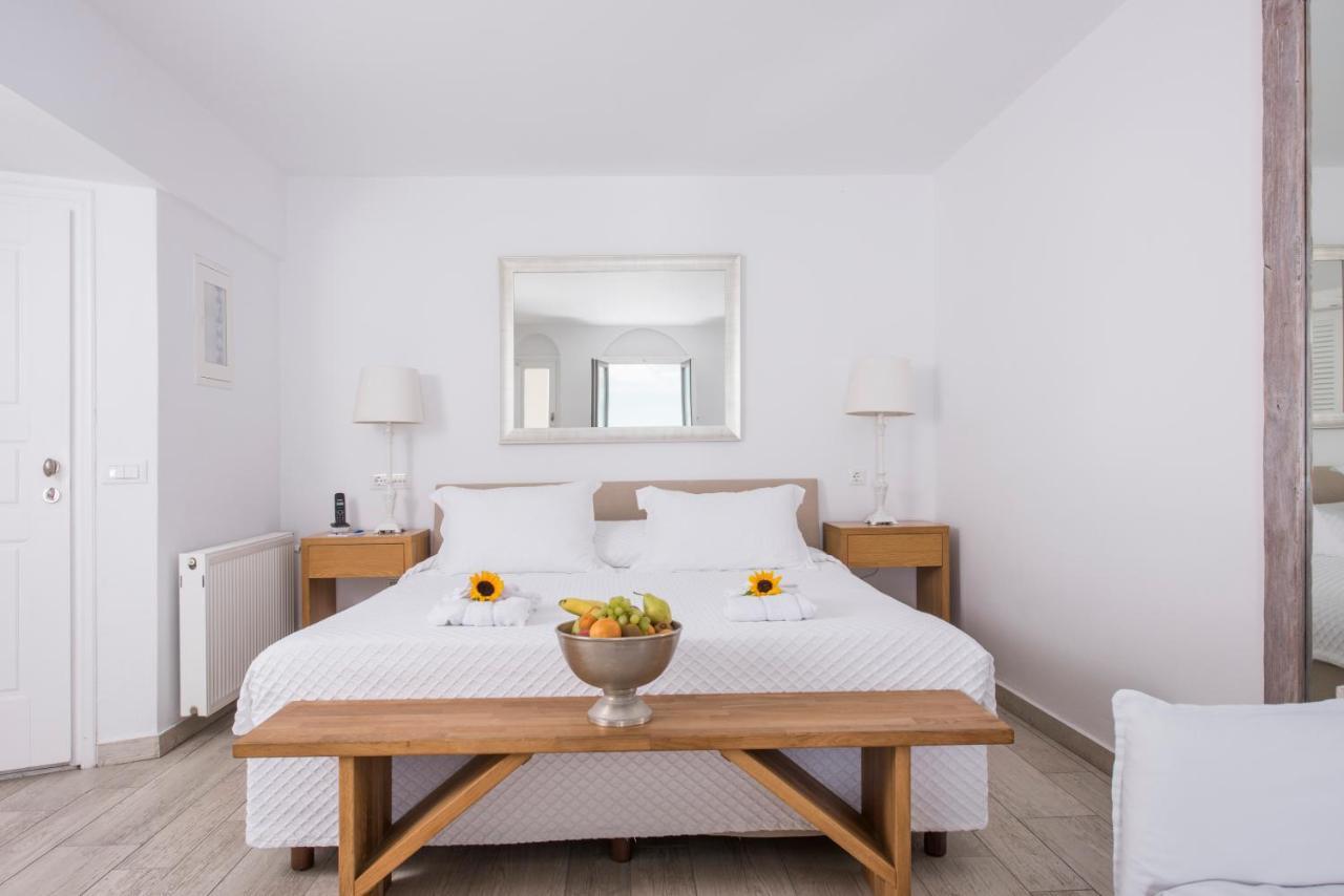 Aqua Mare Luxury Suites Imerovigli  Exteriör bild